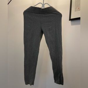 Gray leggings with zippers on legs